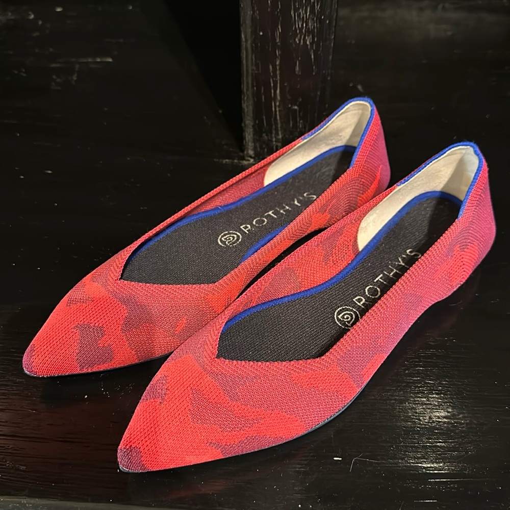 Rothy’s Long Retired Red Camo Original Points In Excellent Condition Size 9